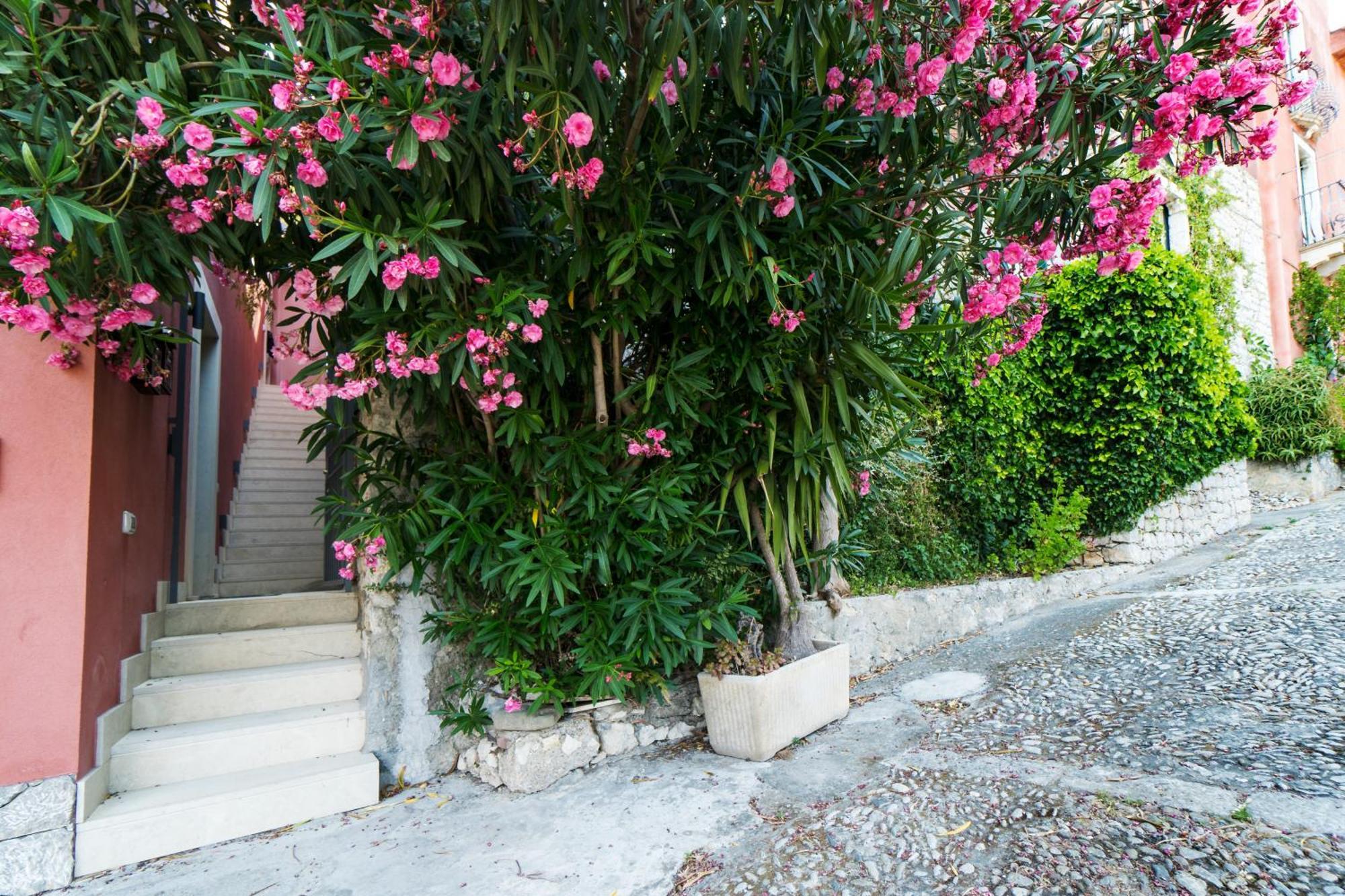 Ferienwohnung The Charming House Taormina Exterior foto
