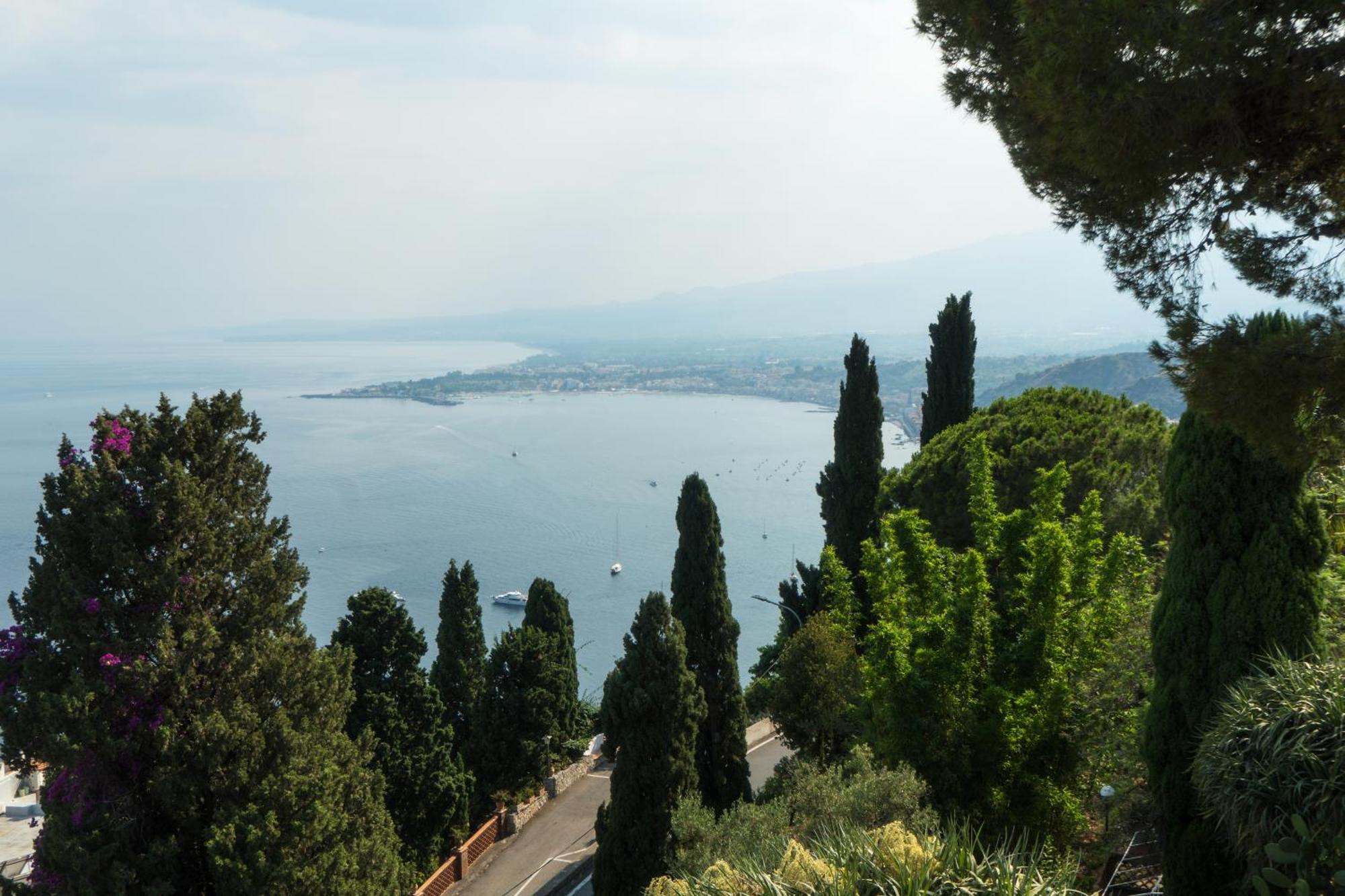 Ferienwohnung The Charming House Taormina Exterior foto